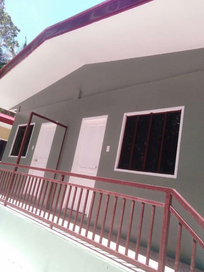 سَمَلْ La Isla Bonita Talikud Island Beach Resort المظهر الخارجي الصورة